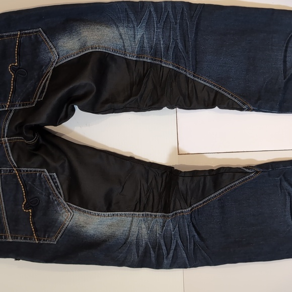 Stylish Women's Denim Jeans - Picture 9 of 14